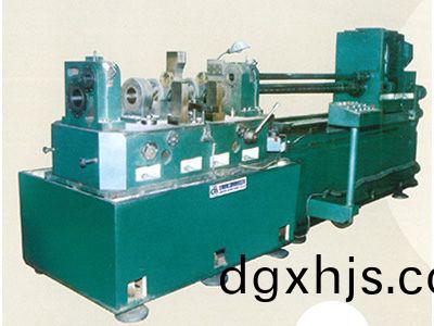 柴油(you)機缸(gang)體主(zhu)軸(zhou)孔、凸(tu)輪軸孔(kong)精鏜組(zu)郃機(ji)牀(chuang)