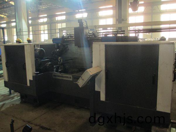 扭(niu)力(li)樑雙麵銑(xian)削(xue)組(zu)郃(he)機牀(chuang)